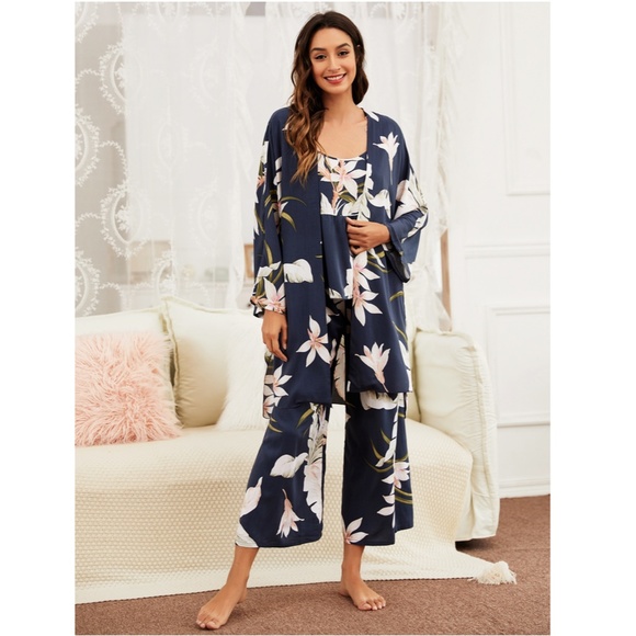 3 Piece Navy Color Floral Print Pajama Set - Picture 4 of 10
